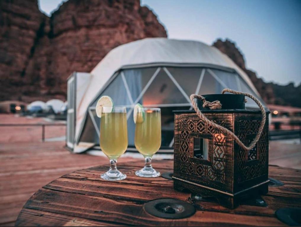 Appartamento Sun Luxury Camp &Tour Wadi Rum Esterno foto