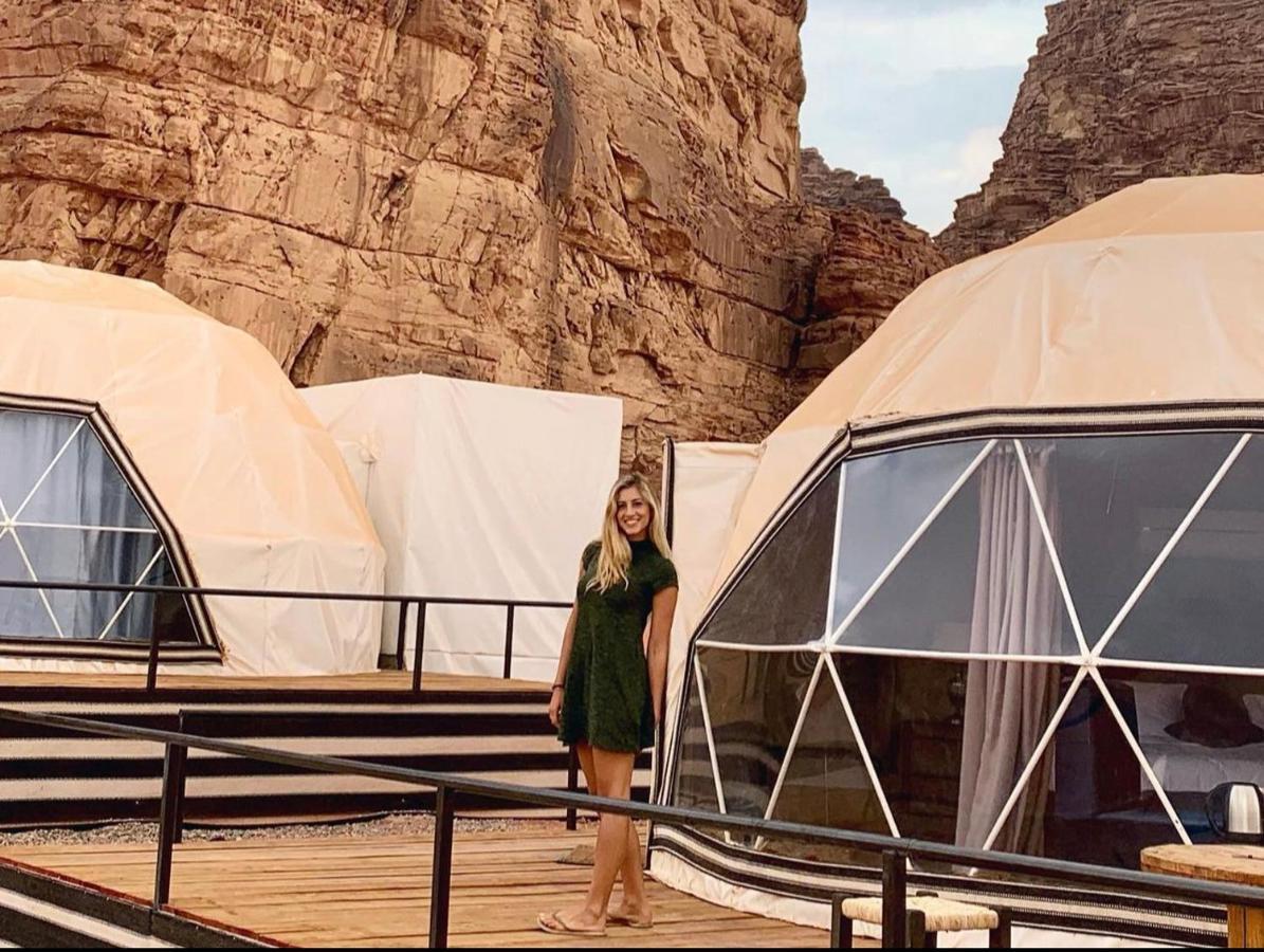 Appartamento Sun Luxury Camp &Tour Wadi Rum Esterno foto